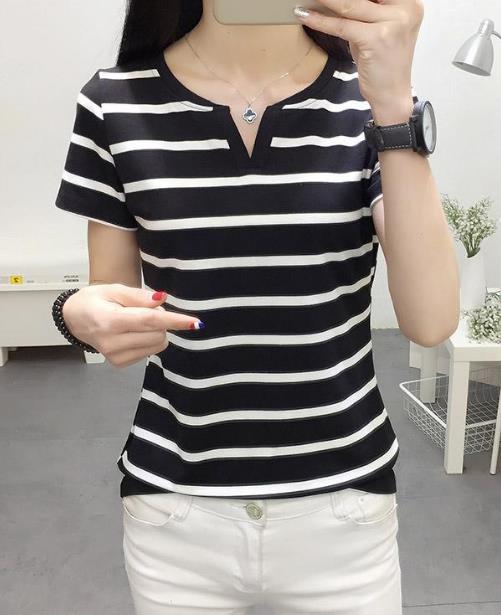 清新风短袖t恤搭配吸睛：给你18岁青春少女范