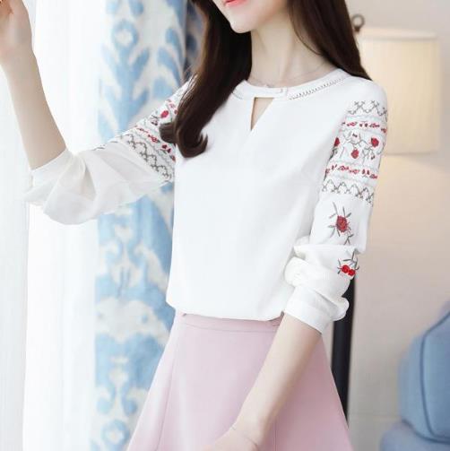 雪纺衫清新甜美又好穿：减龄又洋气透气又时尚