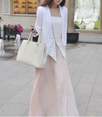 2018早春西装搭配半身长裙,时髦穿搭帅气优雅 2018早春西装搭配半身长裙,时髦穿搭帅气优雅