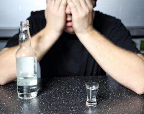 8个解酒“秘方”一个不知,难怪你总是第一个被灌醉（图）