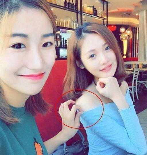 妹子，你邪恶的小手想干嘛