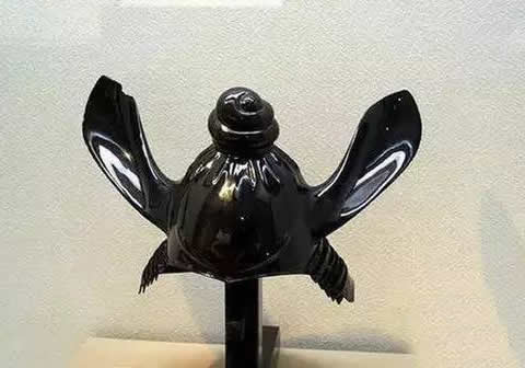 史上千奇百怪的头盔：日本奇葩头盔图片欣赏