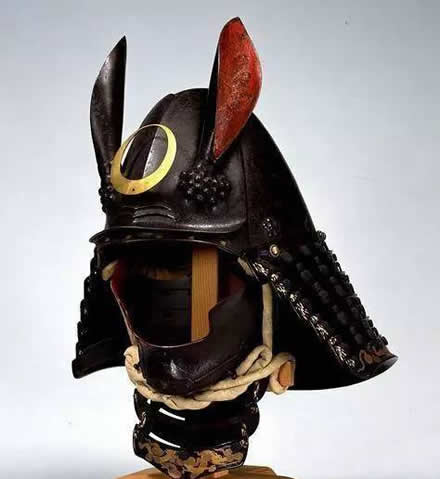 史上千奇百怪的头盔：日本奇葩头盔图片欣赏