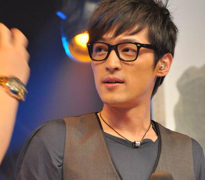 胡歌父母是干什么的?胡歌家庭背景及演艺经历