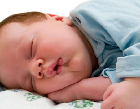 不想看宝宝越长越丑,这些习惯一定要改(图) 不想看宝宝越长越丑,这些习惯一定要改(图)