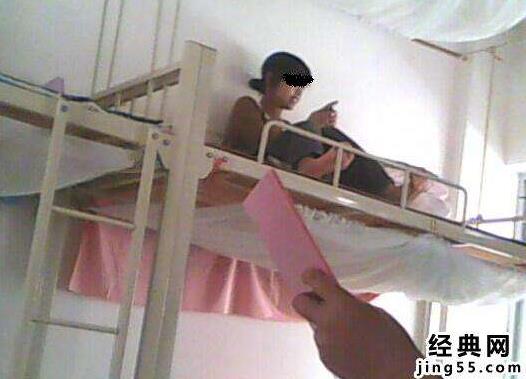 初中女生宿舍秘密图片：日本12岁小学女生图片