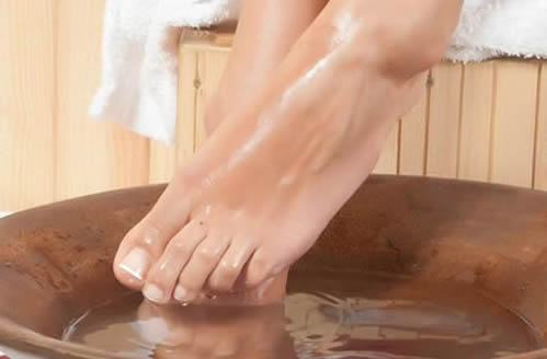 泡脚的最佳时间:能补肾的泡脚时间段介绍 泡脚的最佳时间:能补肾的泡脚时间段介绍
