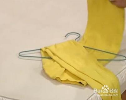 挂毛衣有诀窍不变形不起角（组图）