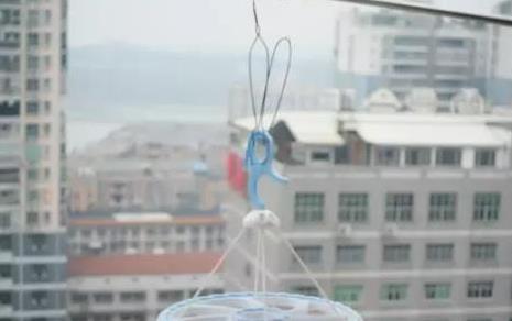 衣架的正确打开方式，用了那么多年是不是用错啦