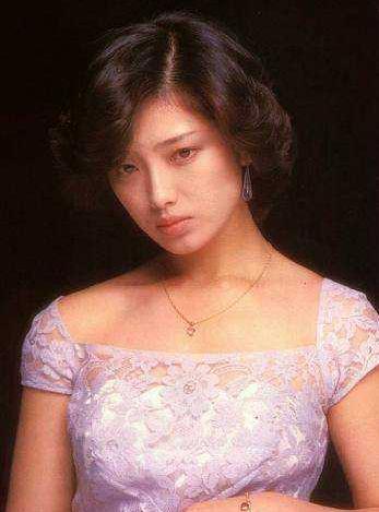 山口百惠年轻时的照片:一组山口百惠照片惊艳迷人 山口百惠年轻时的照片:一组山口百惠照片惊艳迷人