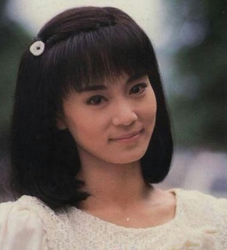 刘雪华年轻时太漂亮了:刘雪华年轻时美若天仙(图) 刘雪华年轻时太漂亮了:刘雪华年轻时美若天仙(图)