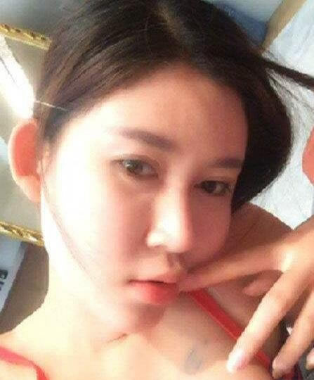 上海车模李雅照片:网红李雅15部曲及个人资料图片