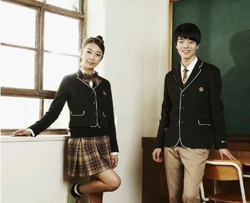 世界各国校服大比拼：盘点各国校服你喜欢那款（图）