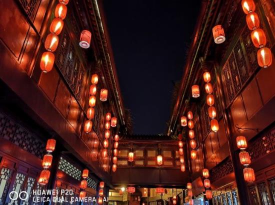 别样的天府之国,唯有在夜色之中才能体会 别样的天府之国,唯有在夜色之中才能体会