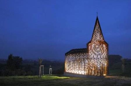 世界最奇葩的建筑：十个世界上最奇葩建筑（脑洞大开）