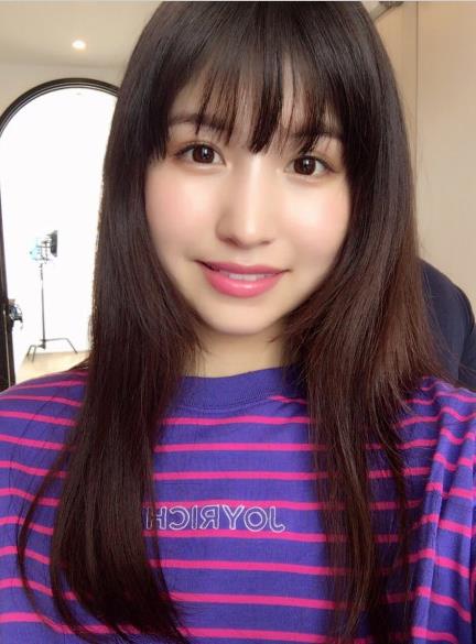 樱空桃写真欣赏：樱空桃出道时写真照片