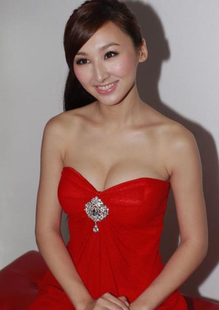 靠身材上位的女明星：女明星借胸上位的TVB十大女星