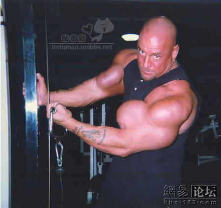 世界最强壮男人:肌肉比头大,史上最强壮10个男人 世界最强壮男人:肌肉比头大,史上最强壮10个男人