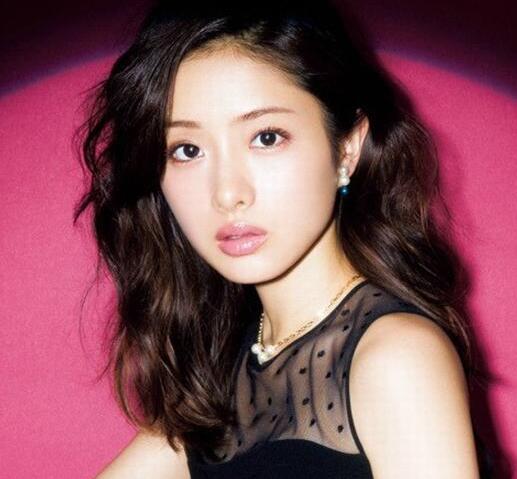 石原里美新恋情曝光:石原里美电视剧,石原里美剧照图片 石原里美新恋情曝光:石原里美电视剧,石原里美剧照图片