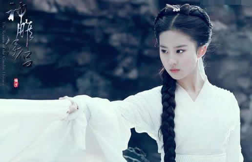 刘亦菲全黑look现身：刘亦菲一身黑色亮眼,刘亦菲古装图片