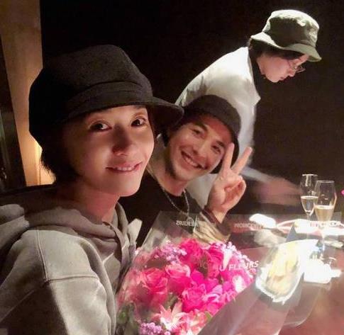 李小冉生日献吻老公：李小冉老公徐佳宁,李小冉素颜照