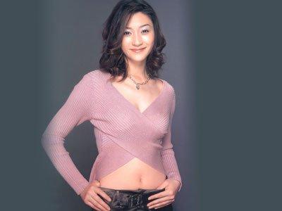 李小冉生日献吻老公：李小冉老公徐佳宁,李小冉素颜照