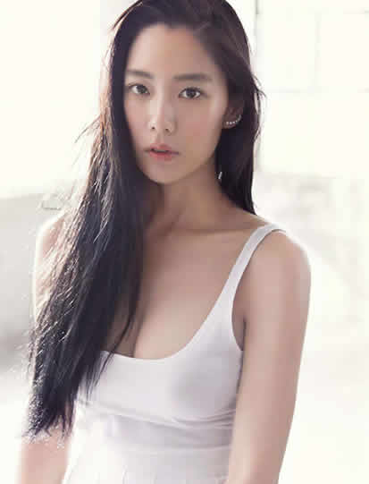 李成敏拍过r级吗:李成敏资料简介,李成敏电影及剧照 李成敏拍过r级吗:李成敏资料简介,李成敏电影及剧照