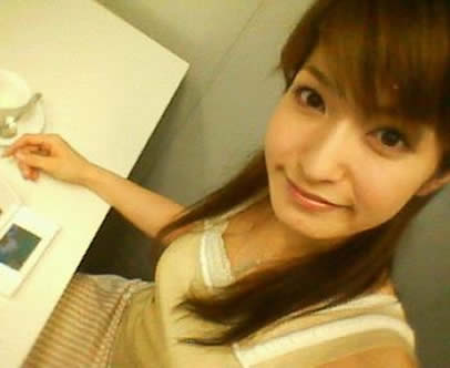 丰满美女生话照：好看的清除日本漂亮的美女图片