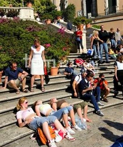 梵蒂冈是世界上最小的国家:生活富裕的小国家仅32名女性 梵蒂冈是世界上最小的国家:生活富裕的小国家仅32名女性