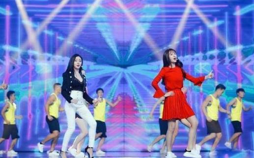 张天爱唐嫣同框比美:张天爱身高对比照大盘点(图) 张天爱唐嫣同框比美:张天爱身高对比照大盘点(图)