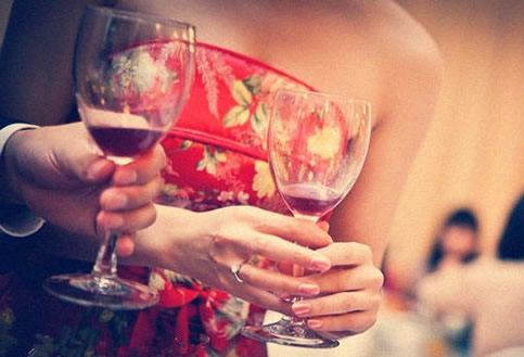 新娘新郎婚宴逃单:婚宴敬酒时新娘新郎不要做的十件事 新娘新郎婚宴逃单:婚宴敬酒时新娘新郎不要做的十件事