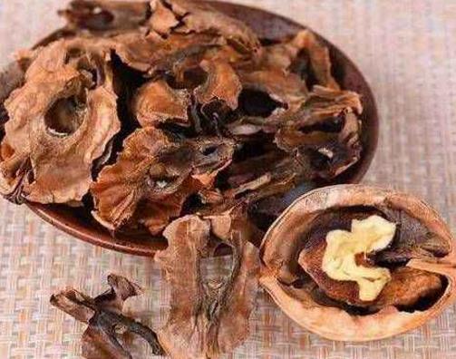 分心木的功效与作用:核桃分心木泡水喝什么功效及禁忌介绍 分心木的功效与作用:核桃分心木泡水喝什么功效及禁忌介绍