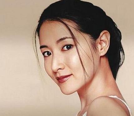 韩国十大美女明星排行榜：十大未整容女星资料三围和评价