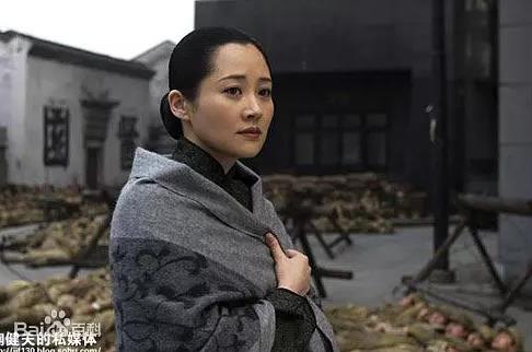 许晴近照脸尖显老：演员许晴好像瘦了,许晴年轻时的照片