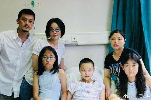 李亚鹏晒与王菲旧照