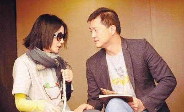 李亚鹏晒与王菲旧照