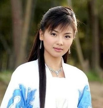 片场偶遇刘涛新剧造型：有年代感的照片,刘涛资料及剧照