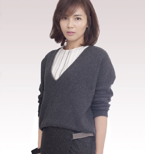 片场偶遇刘涛新剧造型：有年代感的照片,刘涛资料及剧照