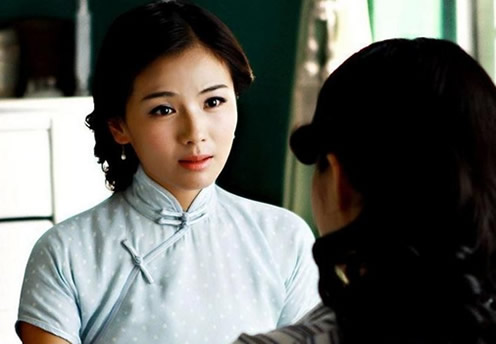 片场偶遇刘涛新剧造型：有年代感的照片,刘涛资料及剧照