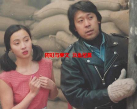 陶虹素颜现身机场：陶虹资料简介,陶虹年轻时的照片