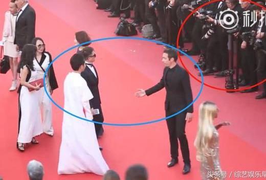 李玉刚走红毯被驱赶 李玉刚走红毯被驱赶