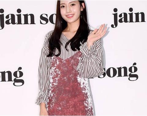 韩最美00后发福：韩国最美00后女星剧照活动照童年照