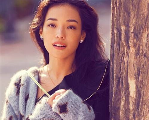 舒淇晒美食遭调侃：一桌美食摆拍or真吃,舒淇年轻时的照片