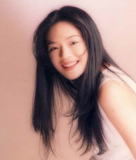 舒淇晒美食遭调侃：一桌美食摆拍or真吃,舒淇年轻时的照片