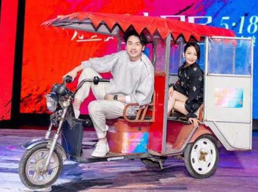 佟丽娅张信哲合唱:佟丽娅超时空同居剧照(图) 佟丽娅张信哲合唱:佟丽娅超时空同居剧照(图)