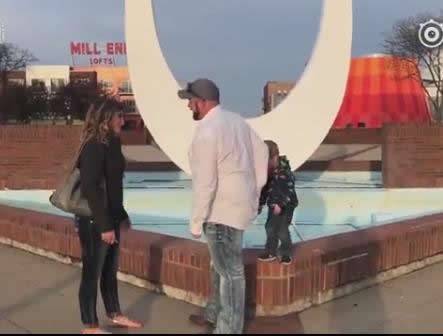 妈妈被求婚儿子抢镜:现场气氛尴尬,求婚表白词大全 妈妈被求婚儿子抢镜:现场气氛尴尬,求婚表白词大全