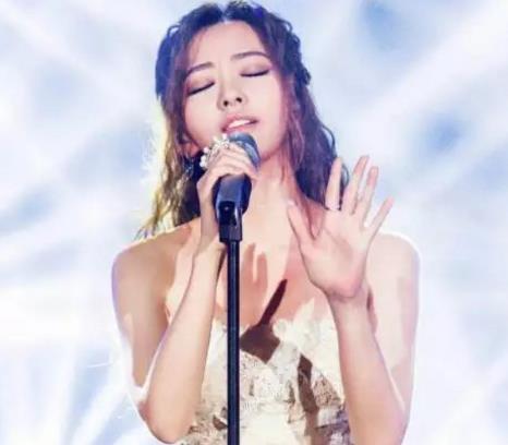 张靓颖绯闻男友曝光:张靓颖深夜牵手帅哥,张靓颖绯闻男友盘点 张靓颖绯闻男友曝光:张靓颖深夜牵手帅哥,张靓颖绯闻男友盘点