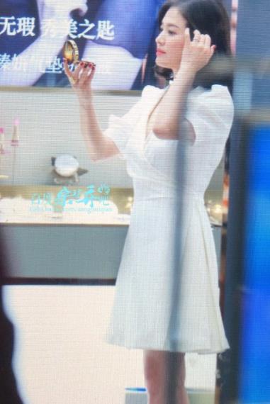 宋慧乔少女感十足:37岁宋慧乔美到发光,宋慧乔发型图片 宋慧乔少女感十足:37岁宋慧乔美到发光,宋慧乔发型图片