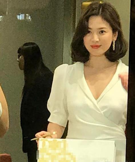 宋慧乔少女感十足:37岁宋慧乔美到发光,宋慧乔发型图片 宋慧乔少女感十足:37岁宋慧乔美到发光,宋慧乔发型图片