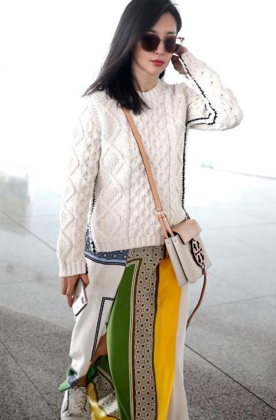 李冰冰现身机场：一身穿搭眼前一亮,李冰冰资料简介及美照